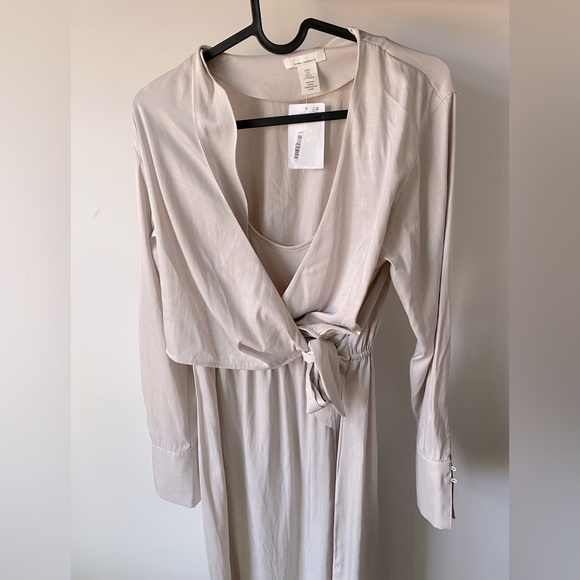 🐣NWT H&M MAMA Nursing Wrap-front Maternity Dress SIZE S - Picture 4 of 10